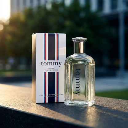 Tommy Eau de Toilette Masculino - Tommy Hilfiger - Universo do Perfume