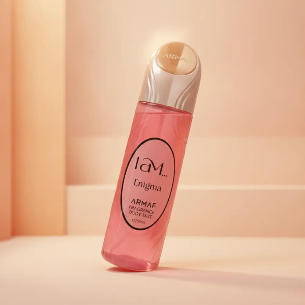 Perfume Body Mist I Am Enigma Feminino - Armaf em composição atmosférica com iluminação sofisticada