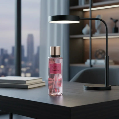 Body Splash Romantic Body Splash Feminino - Victorias Secret - Universo do Perfume