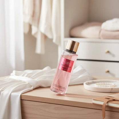 Body Splash Temptation Shimmer Frutada Floral Feminino - Victorias Secret - Universo do Perfume