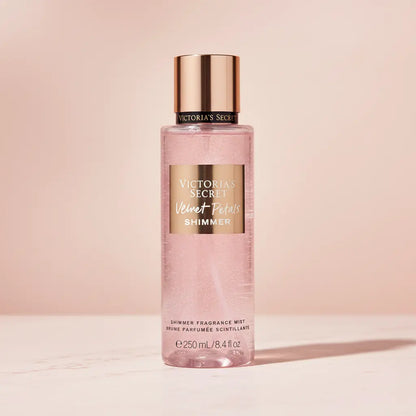 Body Splash Velvet Petals Shimmer Body Splash Feminino - Victorias Secret - Universo do Perfume