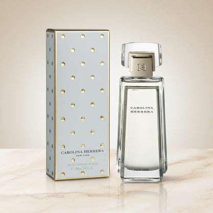 Carolina Herrera Eau de Toilette Feminino - Carolina Herrera - Universo do Perfume