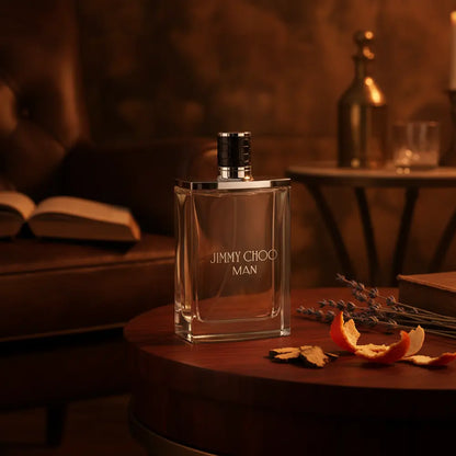 Perfume Decant Jimmy Choo Man Eau de Toilette Masculino - Jimmy Choo em ambiente elegante de lifestyle