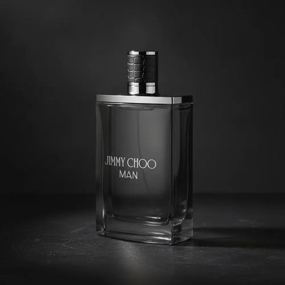 Perfume Decant Jimmy Choo Man Eau de Toilette Masculino - Jimmy Choo em composição de luxo com iluminação sofisticada