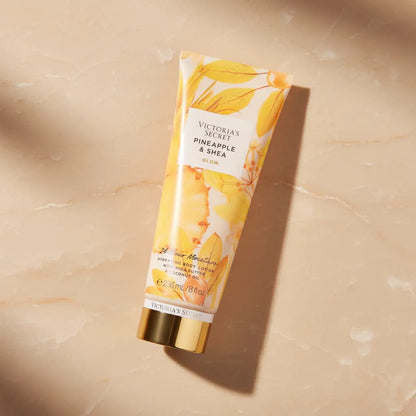 Hidratante Corporal Pineapple & Shea Glow Cuidados Corporais - Victoria's Secret - Universo do Perfume