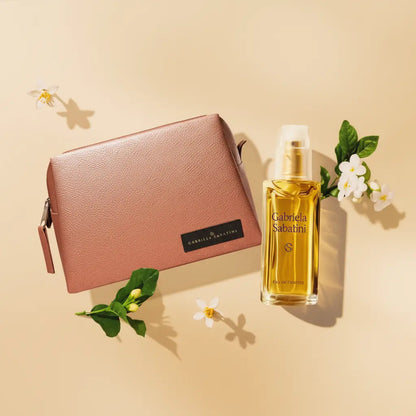 Kit Gabriela Sabatini Eau de Toilette Feminino 60ml + Necessaire - Gabriela Sabatini - Universo do Perfume