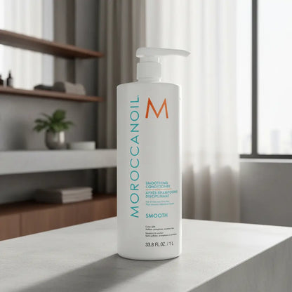Moroccanoil Smoothing Conditioner Para Cabelos Rebeldes e com Frizz - Moroccanoil - Universo do Perfume