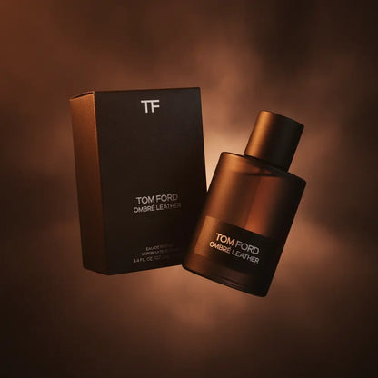 Perfume Ombré Leather Eau de Parfum Unissex - Tom Ford em composição atmosférica com iluminação sofisticada