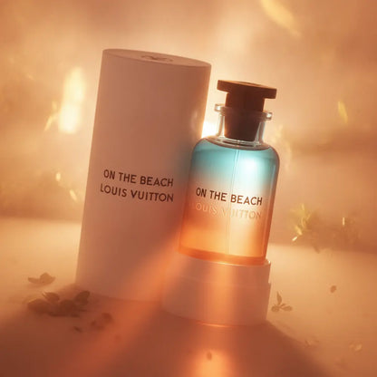 Perfume On The Beach Eau de Parfum Unissex - Louis Vuitton em composição atmosférica com iluminação sofisticada