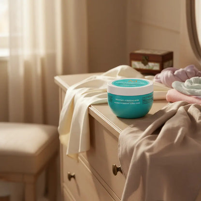 Weightless Hydrating Mask Tratamento Capilar para Cabelos Finos e Secos - Moroccanoil - Universo do Perfume