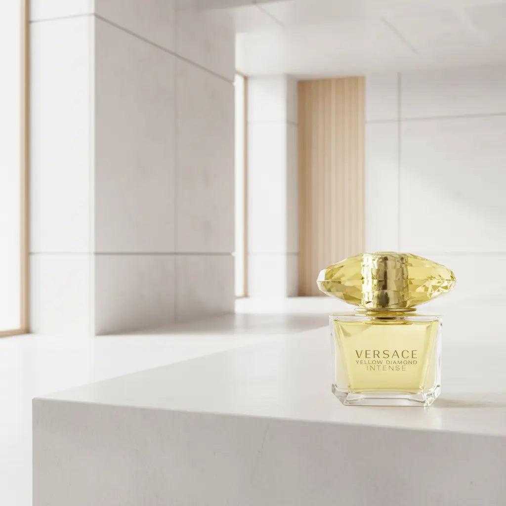 Yellow Diamond Intense Eau de Parfum Feminino - Versace - Universo do Perfume